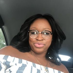 Meet your Posher, Alexandria